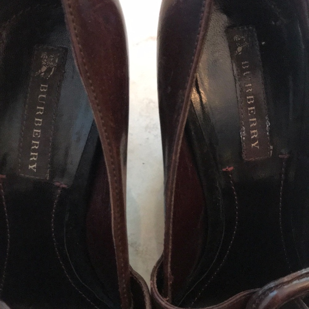 Shoes is good and leather